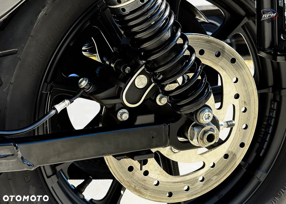 Harley-Davidson Sportster Iron 1200 - 28