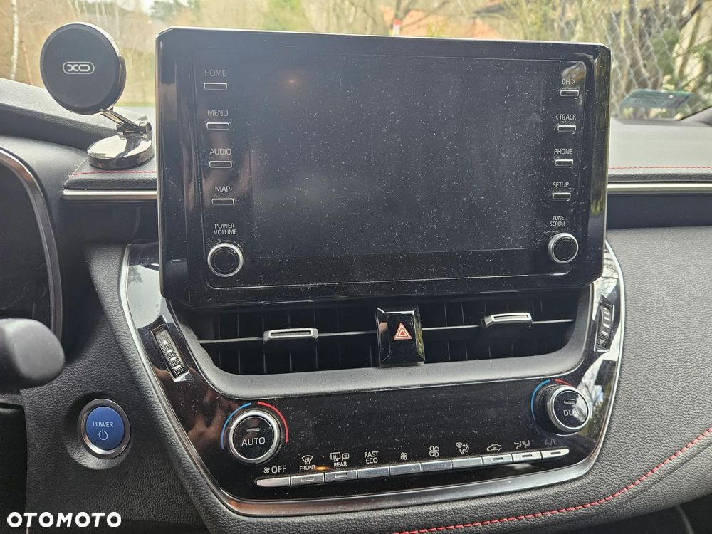 Toyota Corolla 1.8 Hybrid Selection - 12