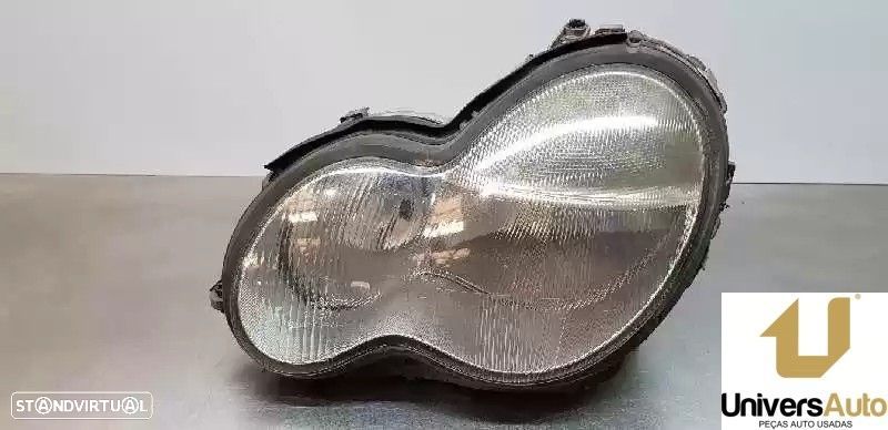 FAROL ESQUERDO MERCEDES-BENZ CLASSE C 2002 -A2038200161 - 1