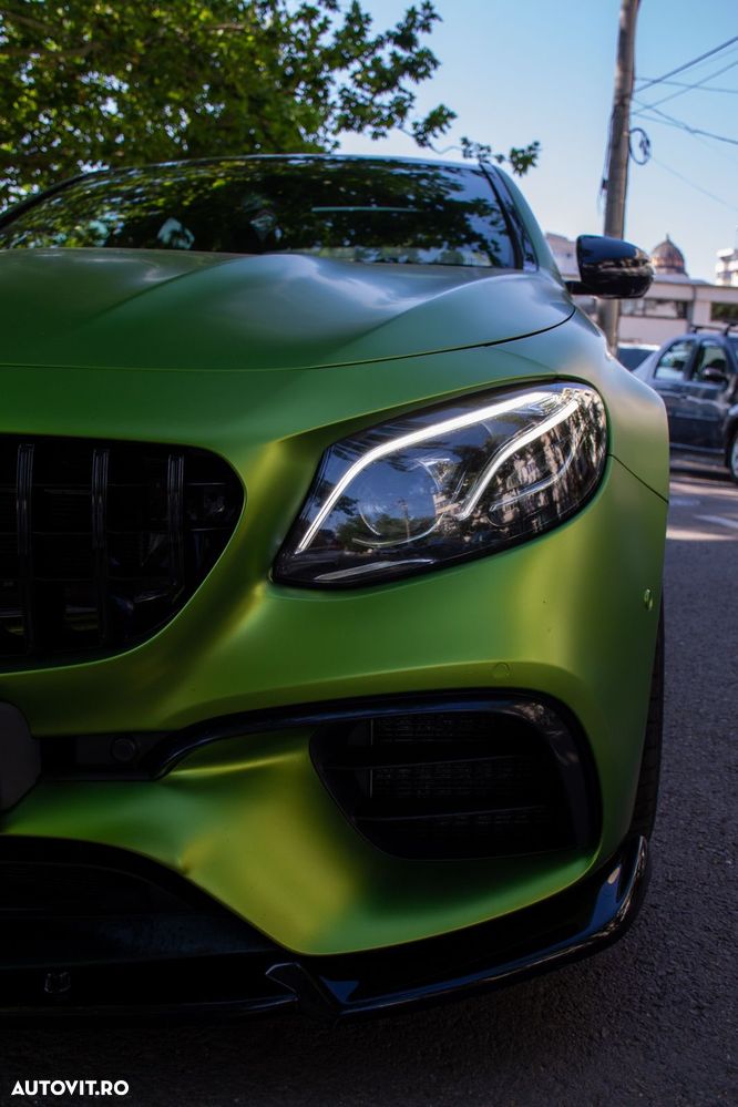 Mercedes-Benz E AMG 63 4Matic+ T 9G-TRONIC - 11