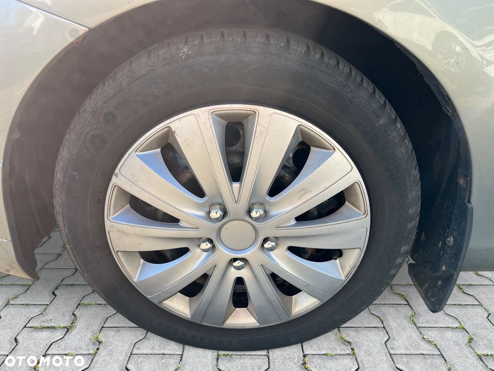 Toyota Auris 1.33 Dual-VVT-i Comfort - 7