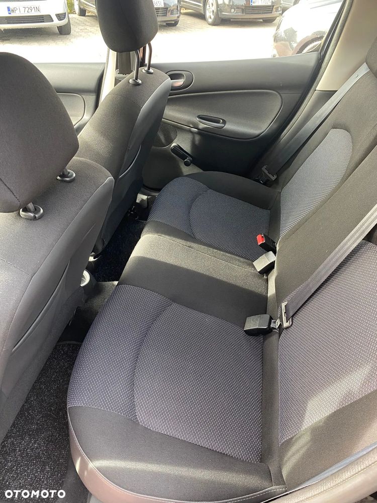 Peugeot 206 1.4 Oxygene - 11