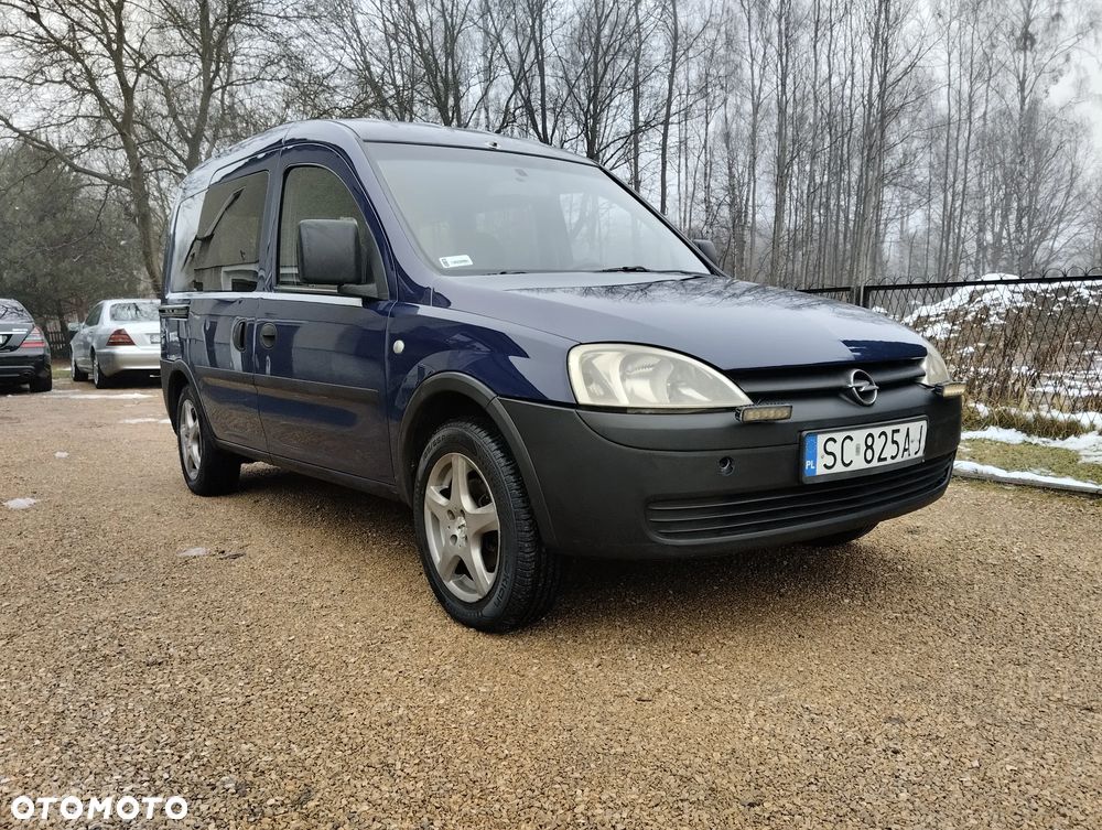 Opel Combo Tour - 1