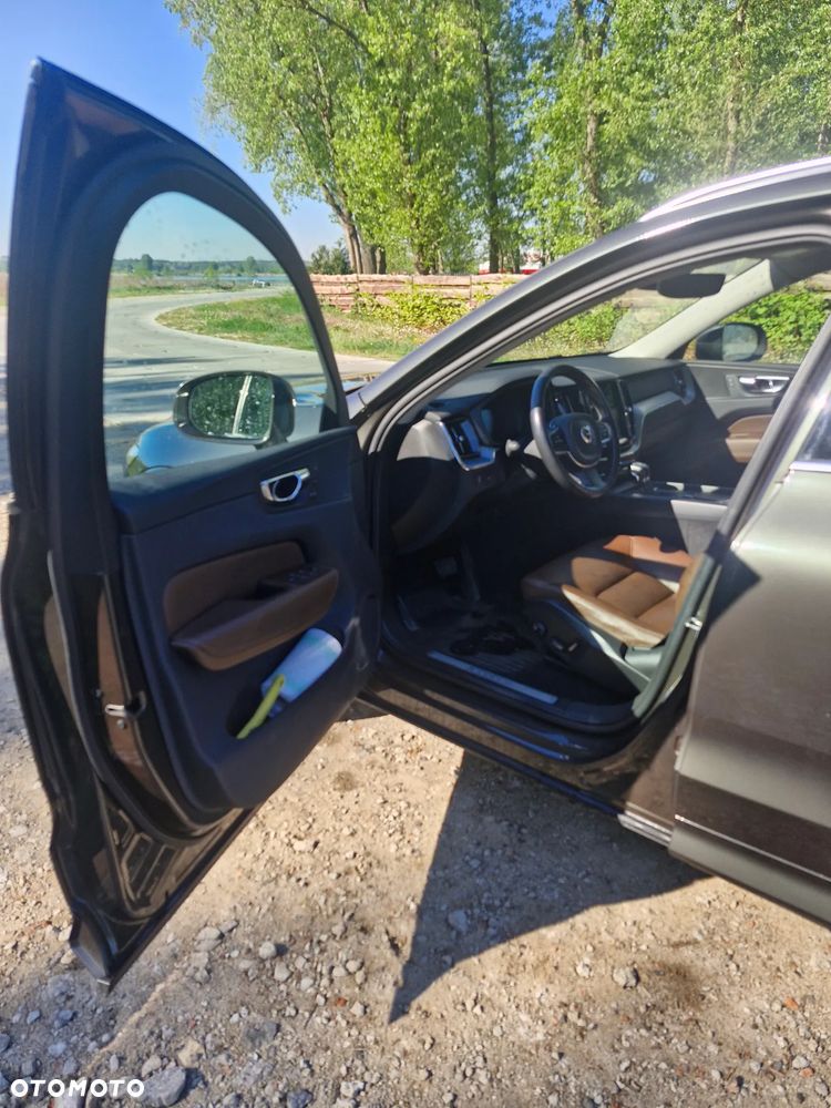 Volvo XC 60 T5 AWD Geartronic Momentum Pro - 17