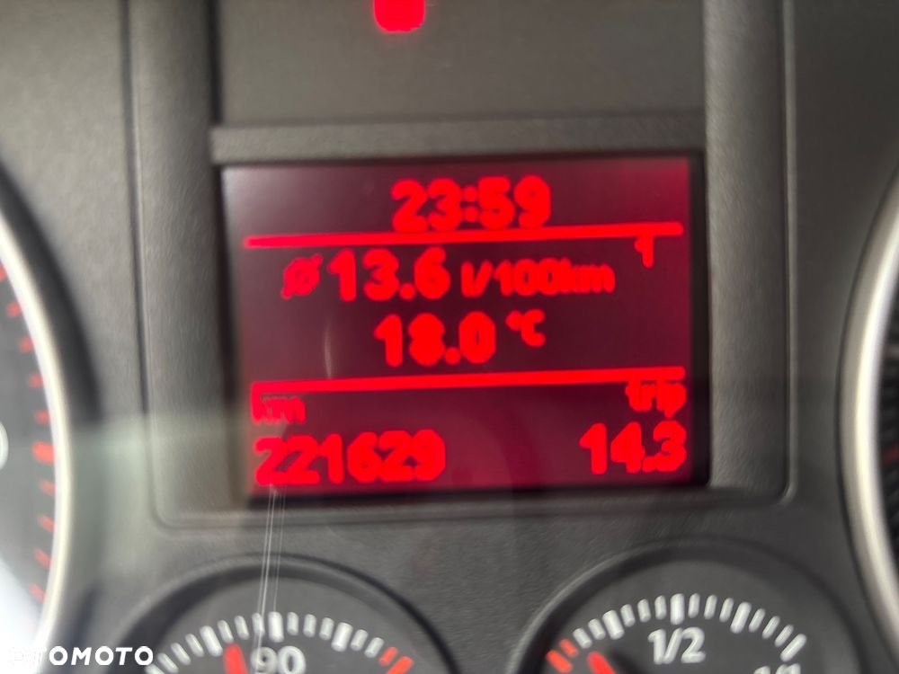 Volkswagen Golf - 17