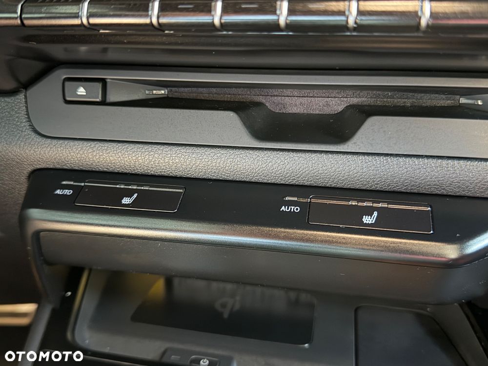 Lexus UX 200 GPF F Sport Design+ 2WD - 35