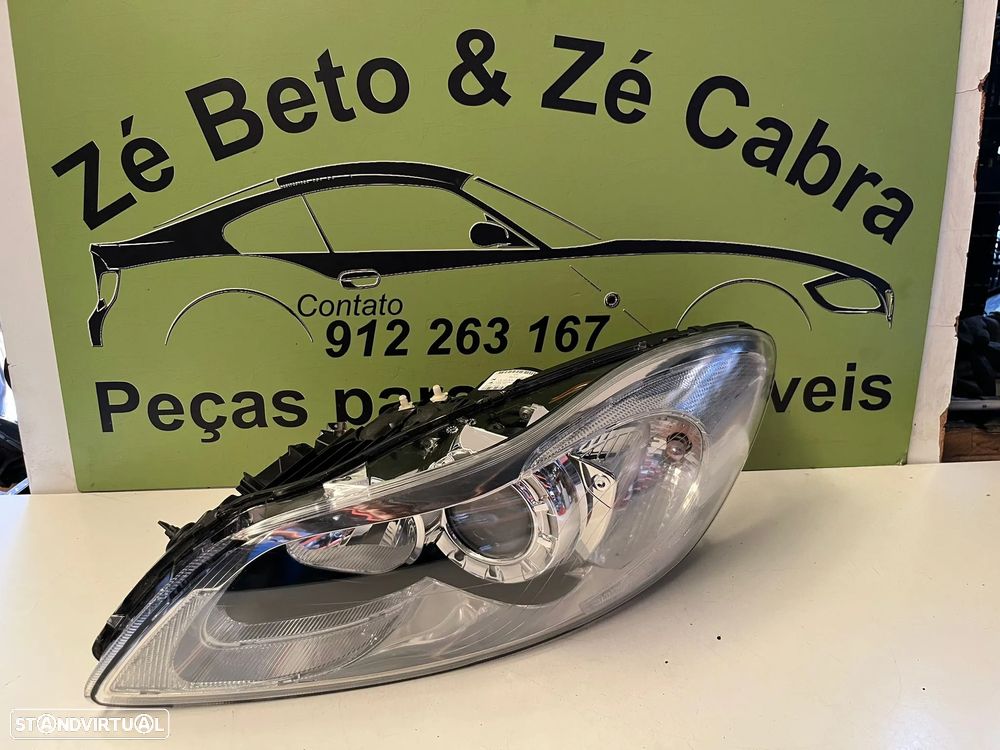 VOLVO C30 FAROL ESQUERDO - FF772 - 1