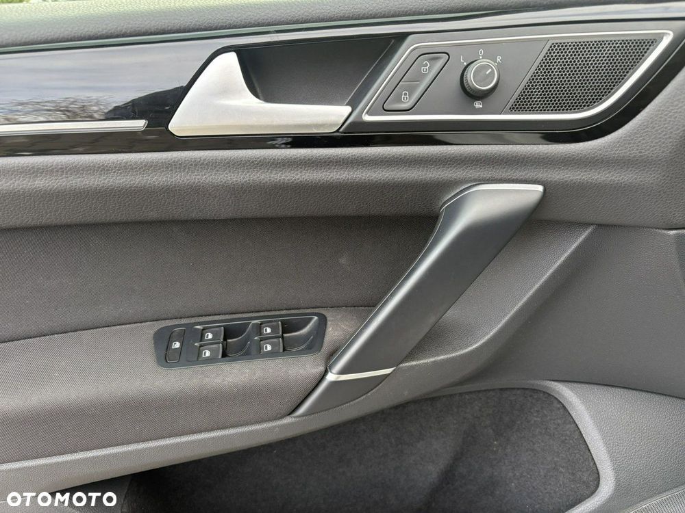 Volkswagen Golf Sportsvan 2.0 TDI (BlueMotion Technology) Highline - 22