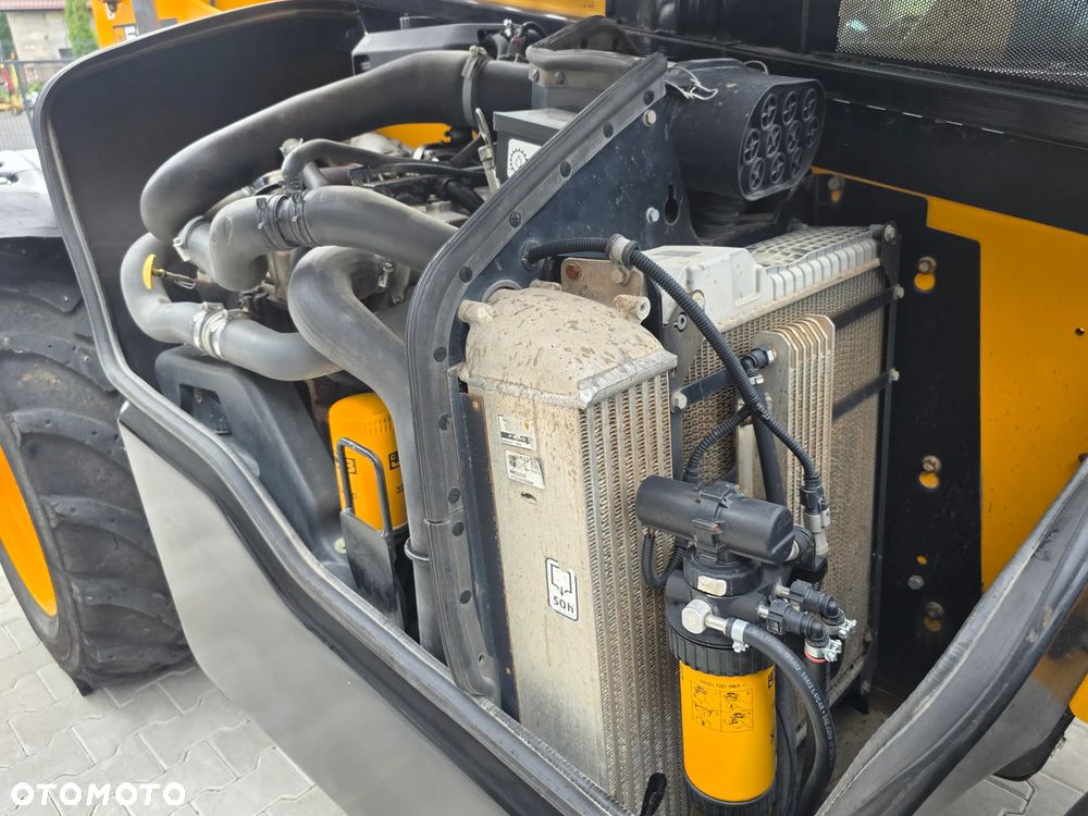 JCB 535-95 - 25