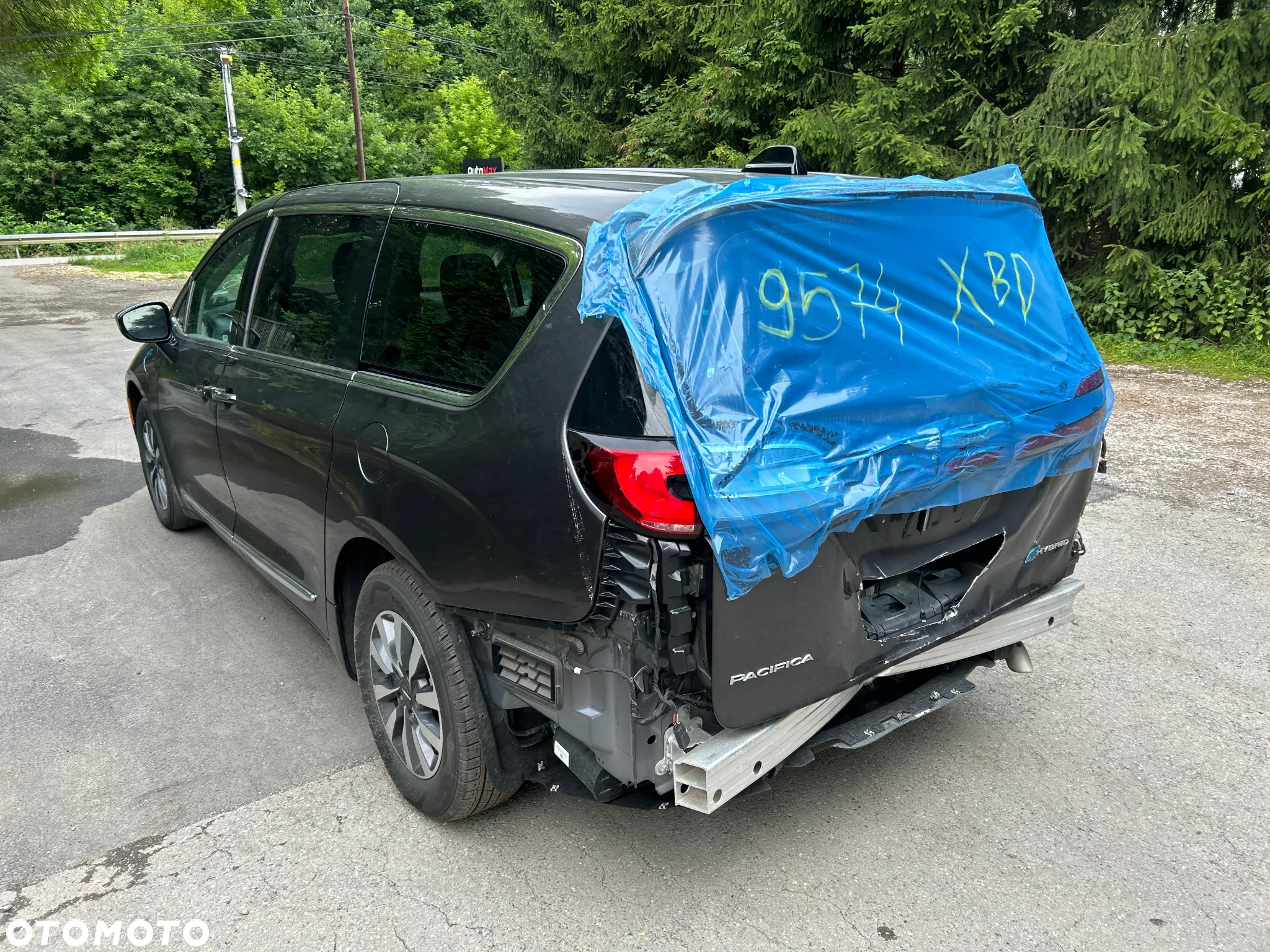 Chrysler Pacifica - 3