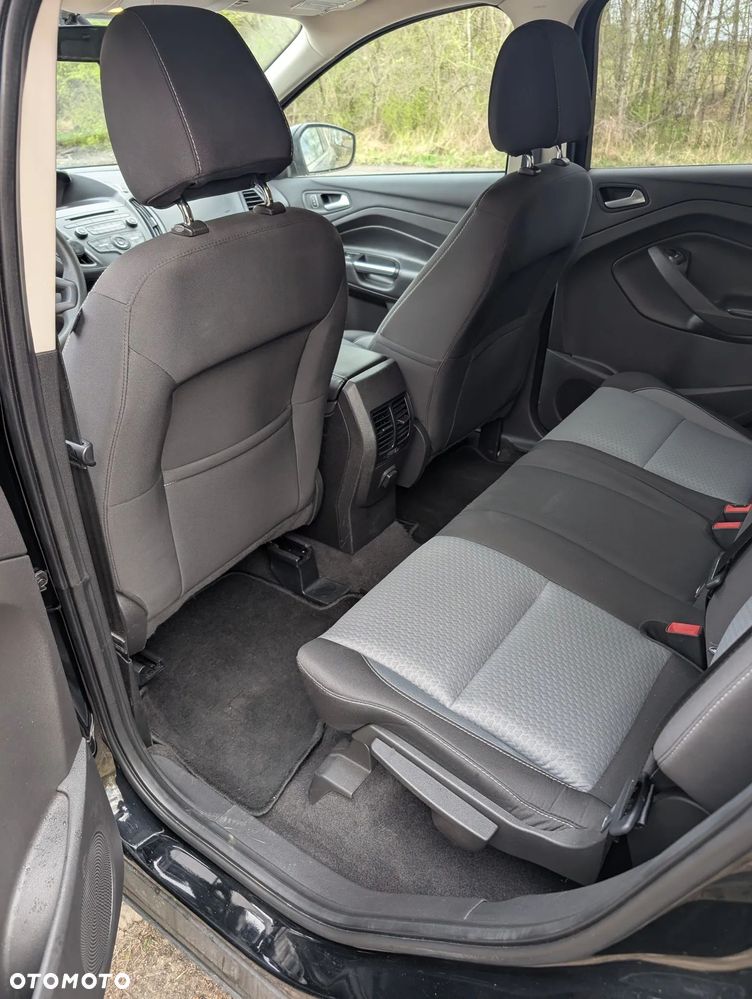 Ford Escape 2.0 EcoBoost AWD Titanium - 10