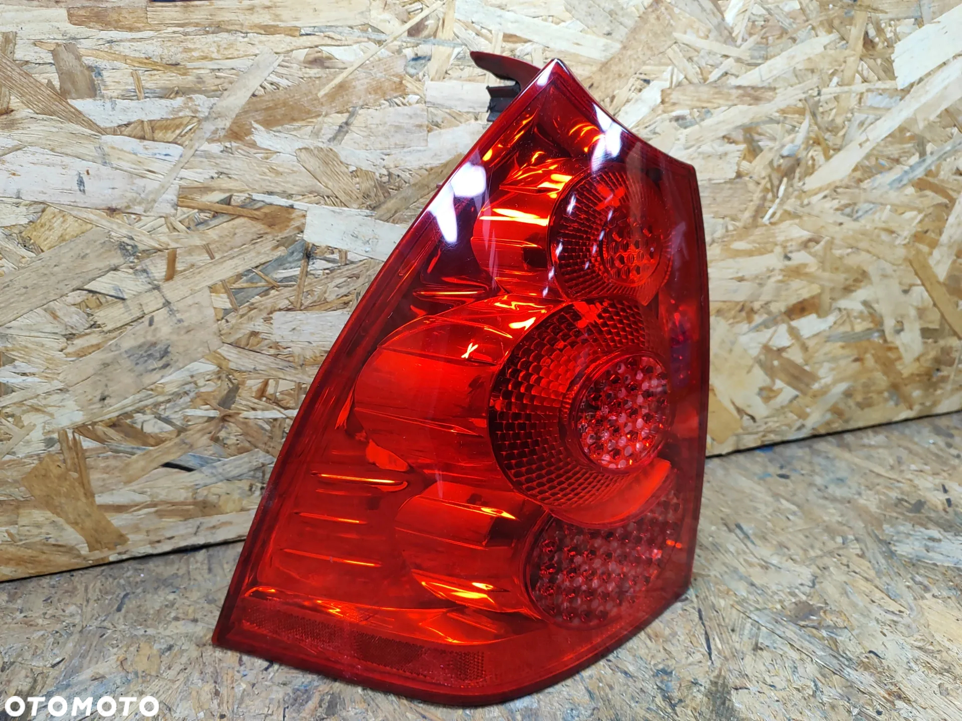 PEUGEOT 307 lift kombi lampa tył lewa kompletna EUROPA - 2