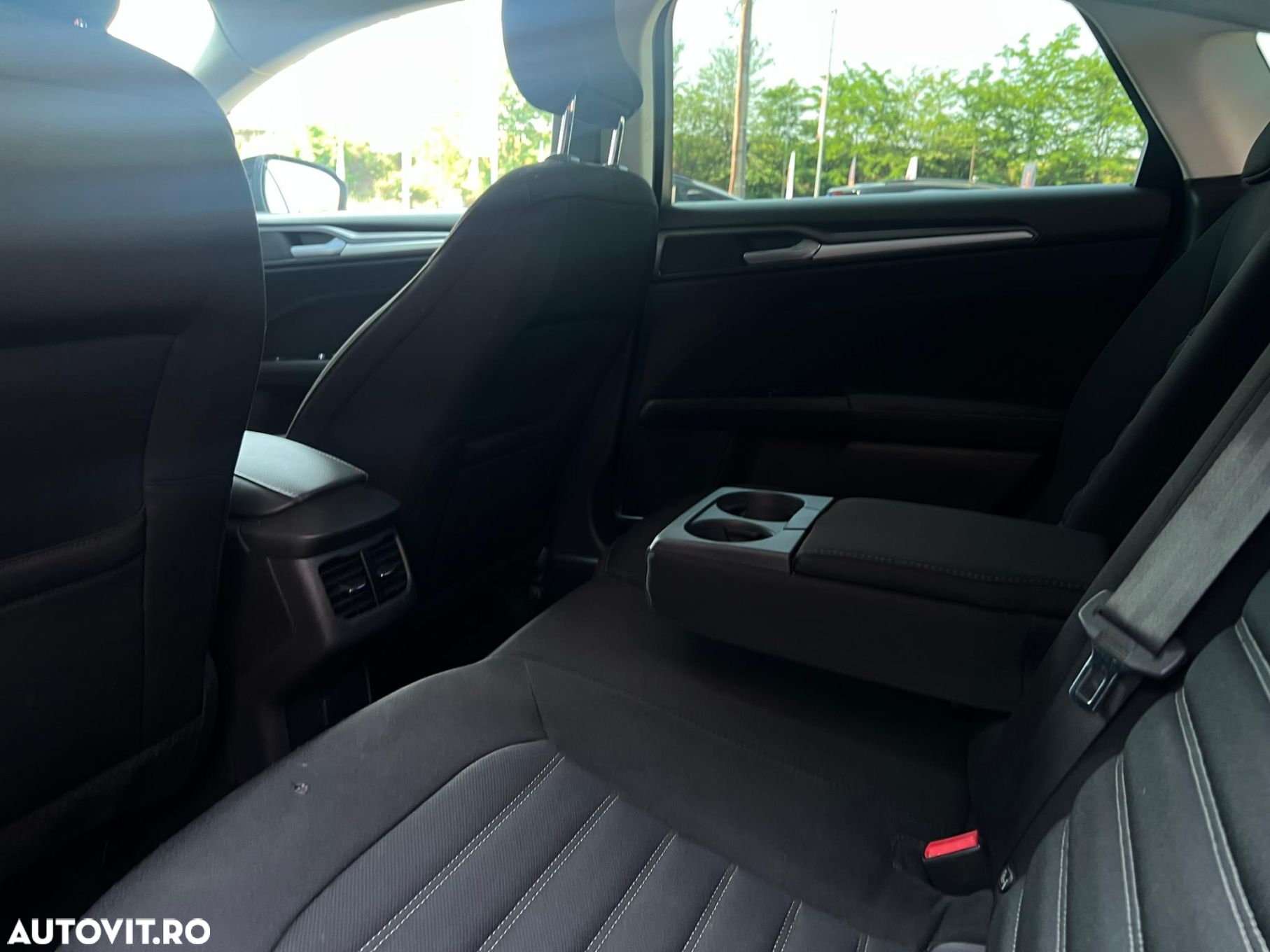 Ford Mondeo - 12