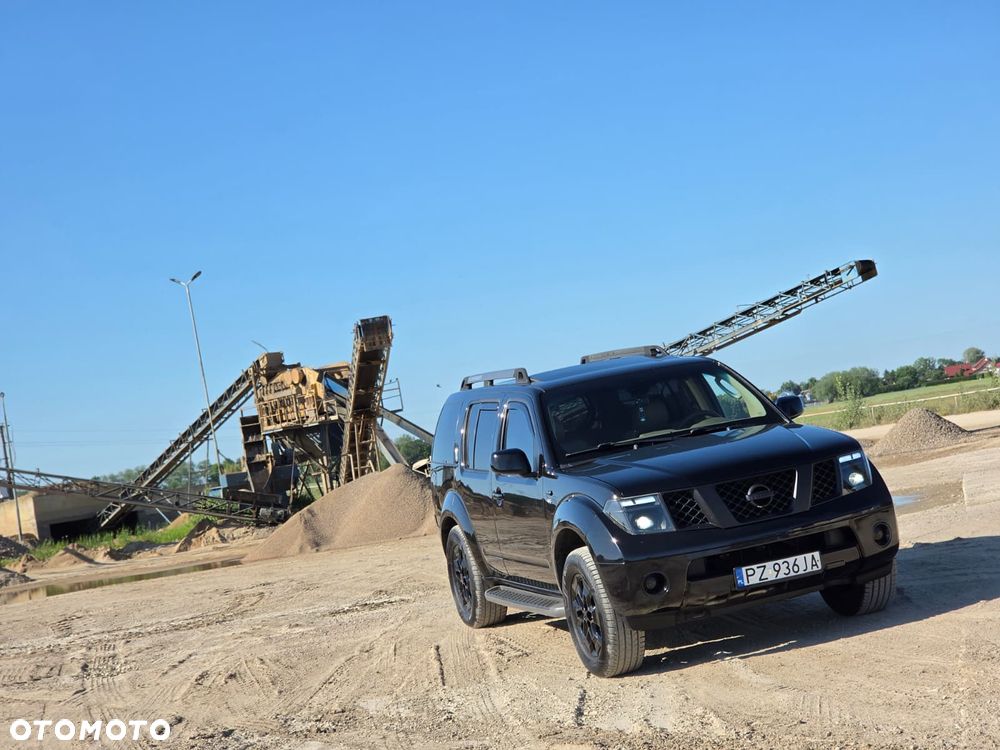Nissan Pathfinder - 10