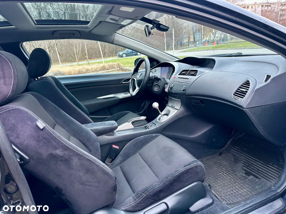 Honda Civic 2.2i-CTDi TypeS + - 11