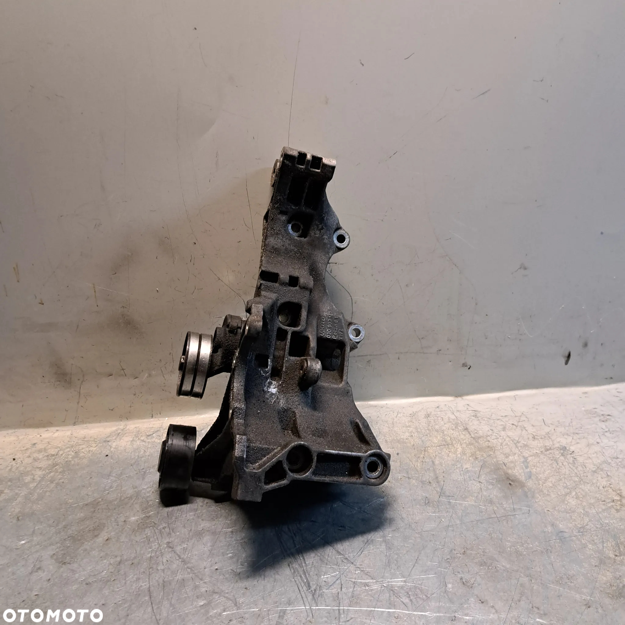 ŁAPA ALTERNATORA WSPORNIK 1.9 TDI 03G903143B VW AUDI SKODA SEAT - 4
