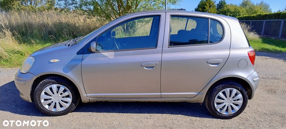 Toyota Yaris - 2