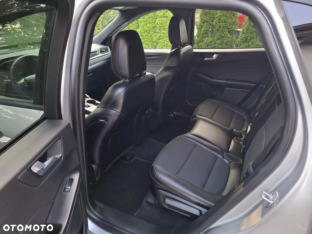 Ford Kuga 2.5 Duratec FHEV 4x4 ST-LINE X - 13