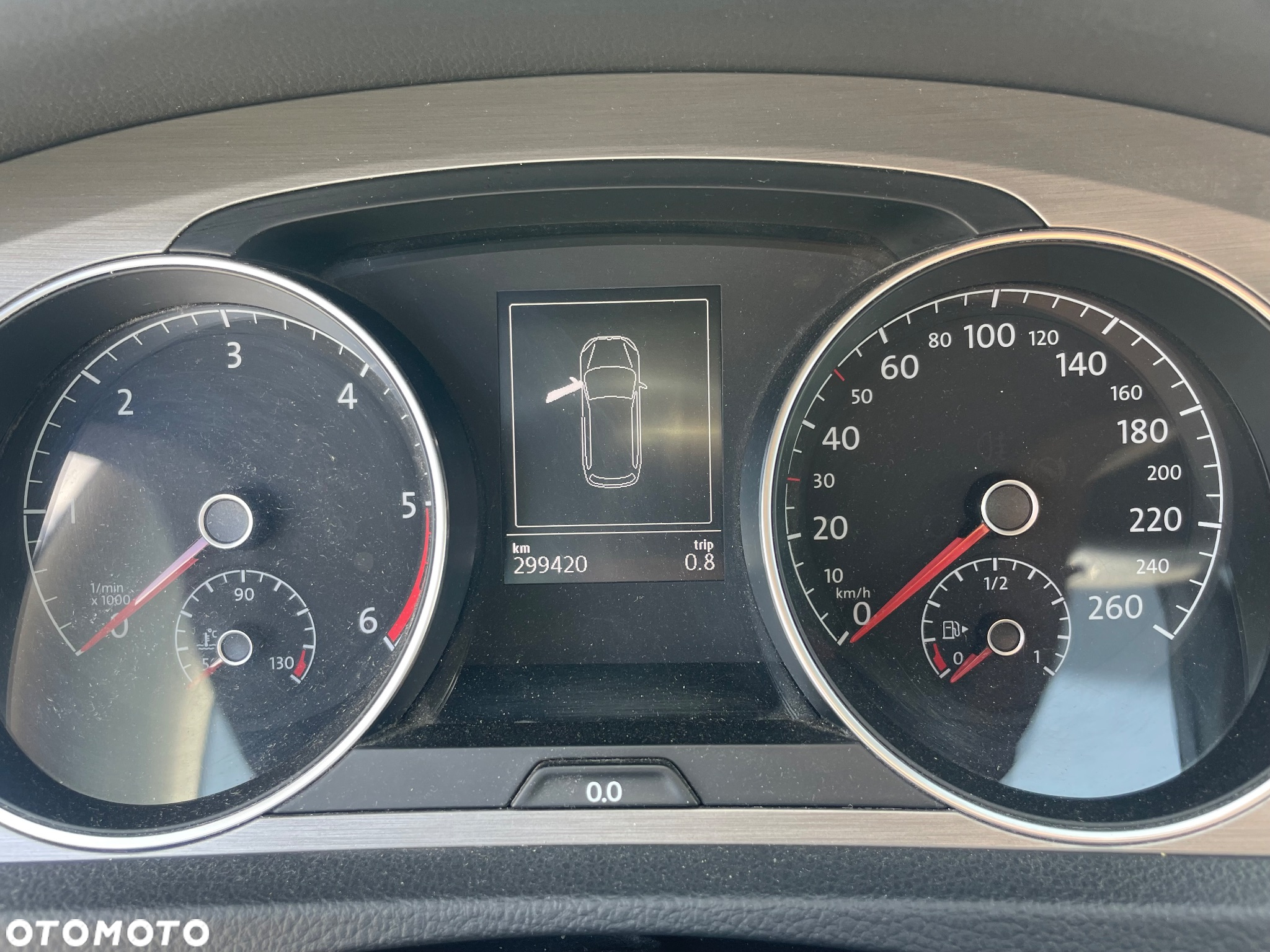 Volkswagen Golf - 8