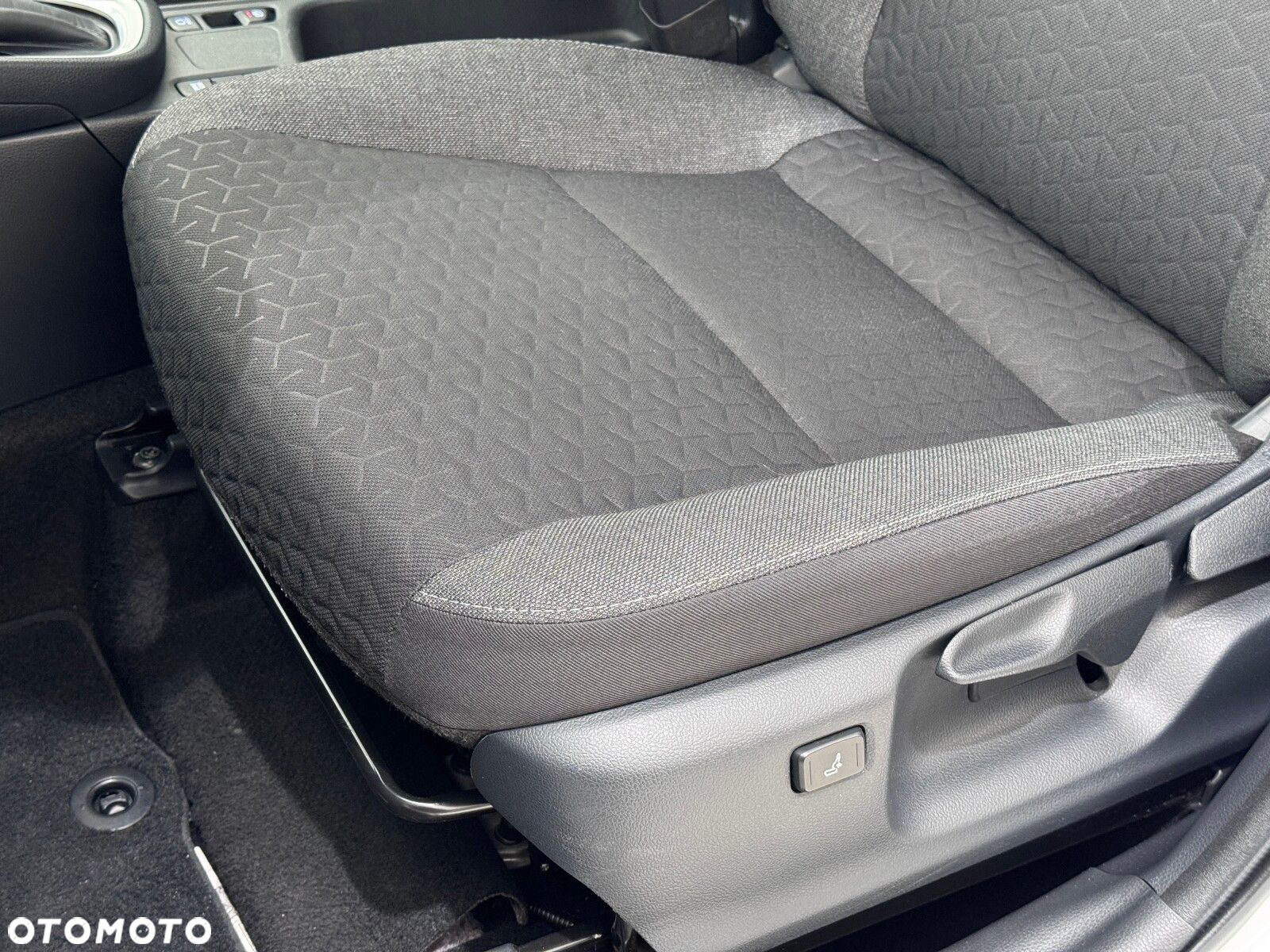 Toyota Yaris Cross - 11