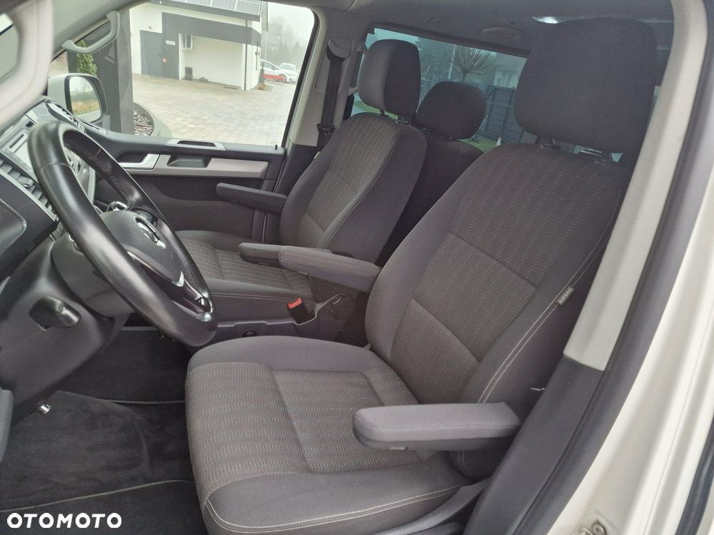 Volkswagen Multivan - 19