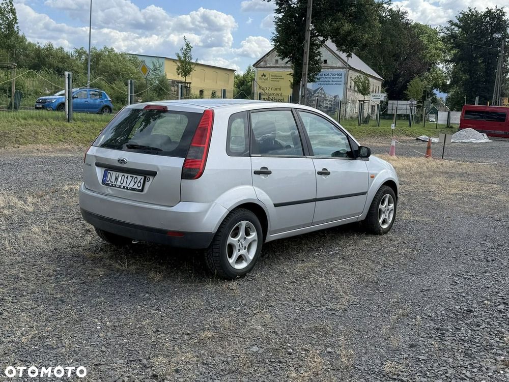 Ford Fiesta - 4