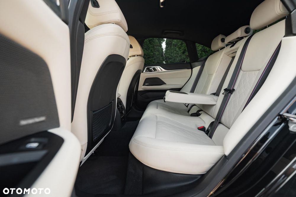 BMW Seria 4 M440i xDrive mHEV sport - 14