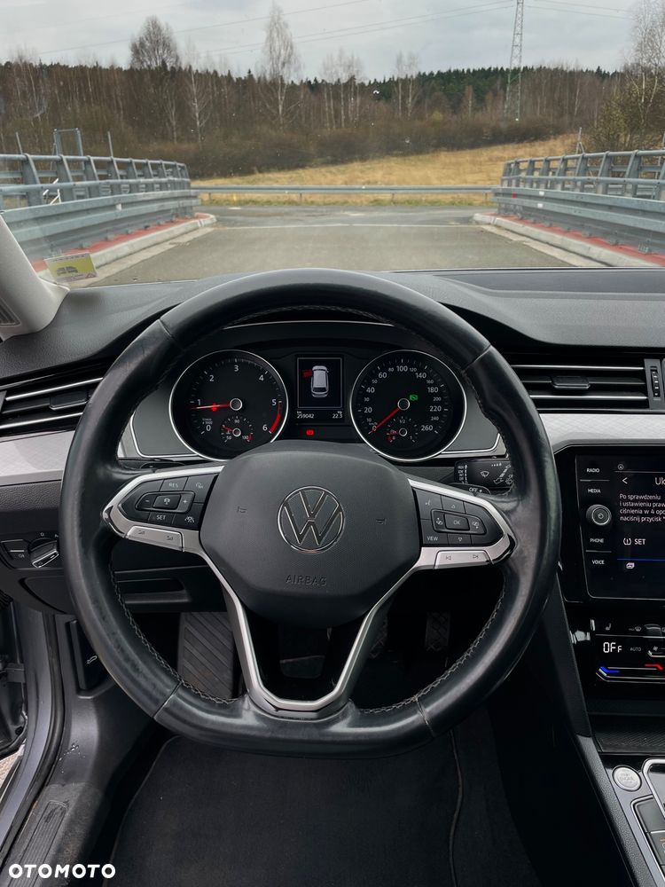 Volkswagen Passat - 7