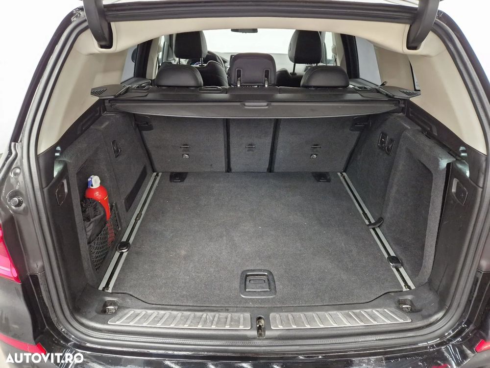 BMW X3 xDrive20i AT - 9