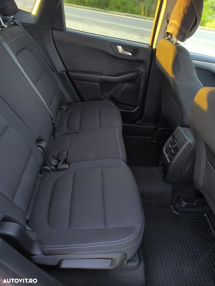 Ford Kuga 1.5 EcoBlue A8 FWD Titanium - 12