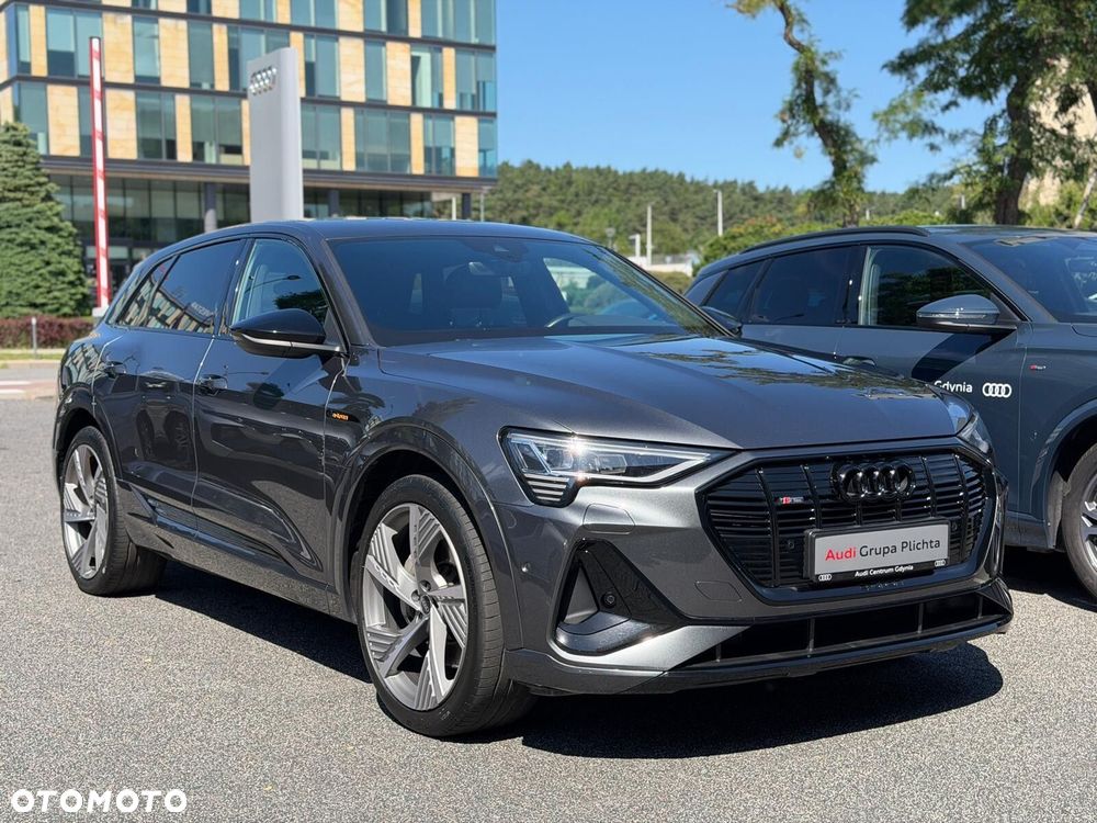 Audi e-tron 55 Quattro S Line - 11