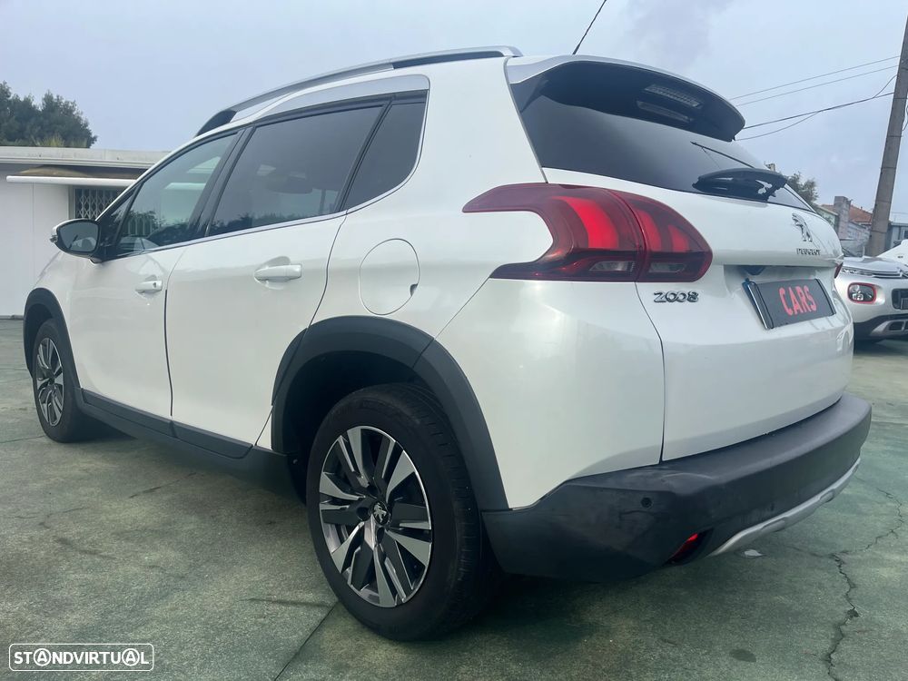 Peugeot 2008 PureTech 130 Stop&Start EAT6 Signature - 3