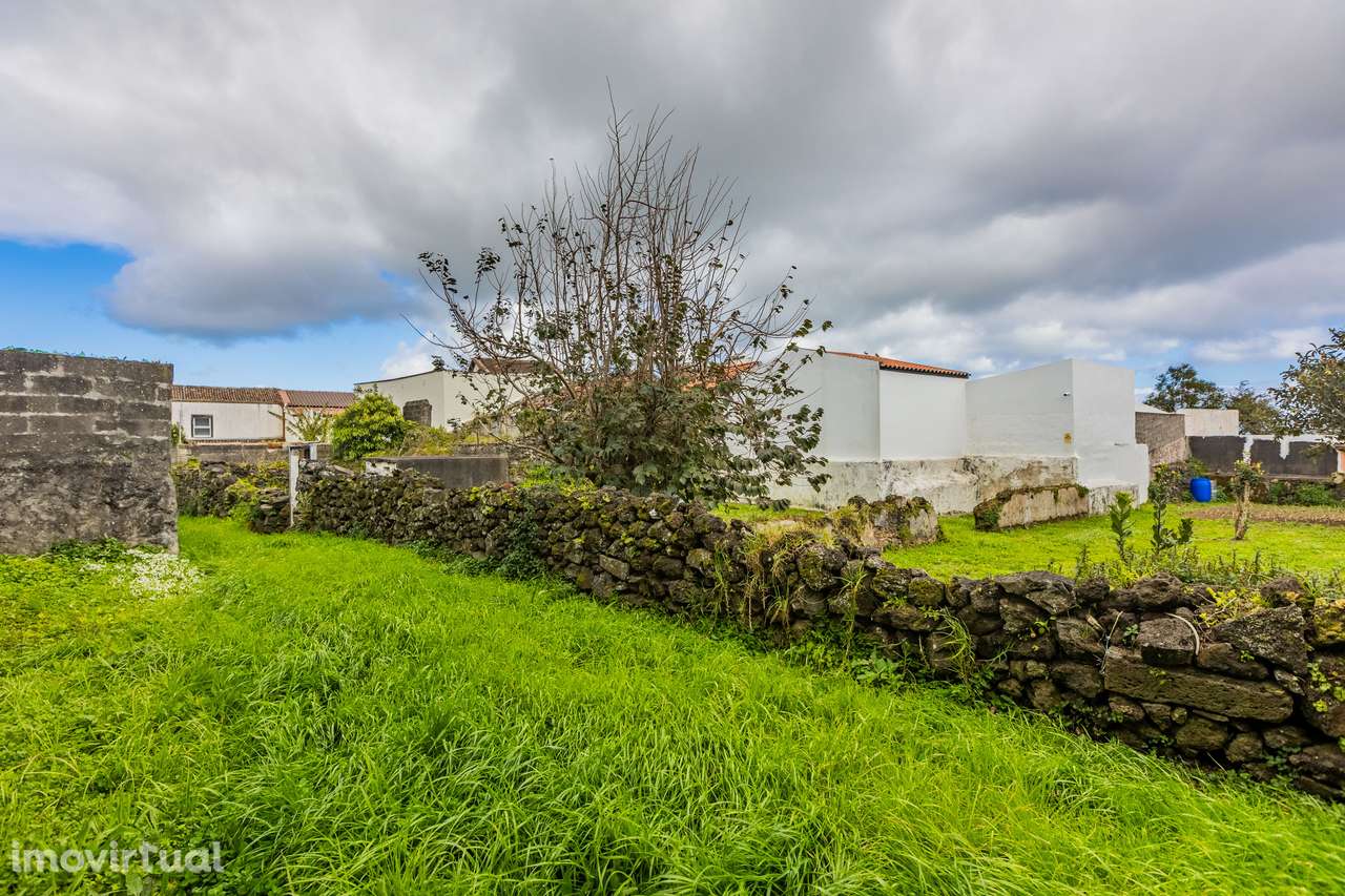 Terreno na Fajã de Cima - Grande imagem: 4/12
