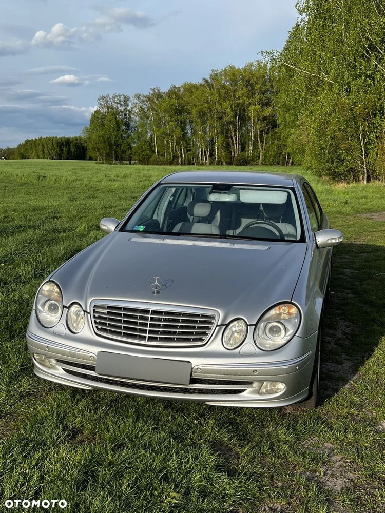 Mercedes-Benz Klasa E 320 CDI T Avantgarde - 1