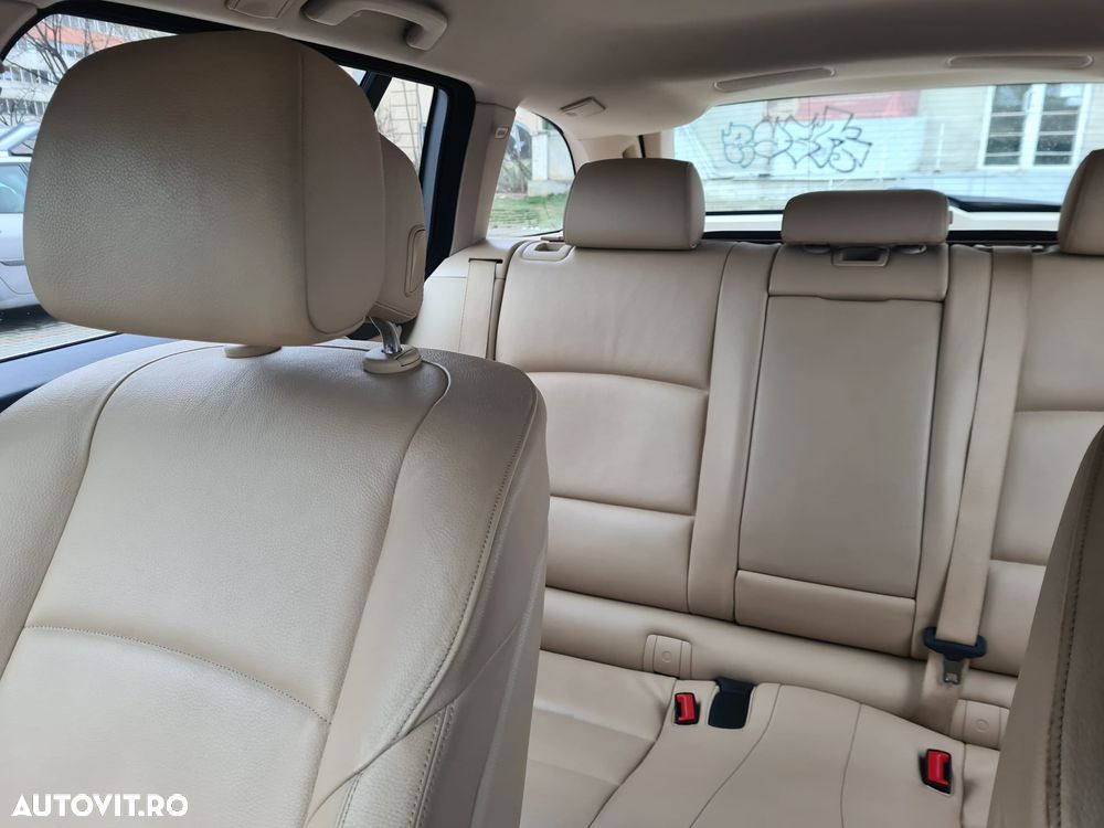 BMW Seria 5 528i Sport-Aut. Luxury Line - 13