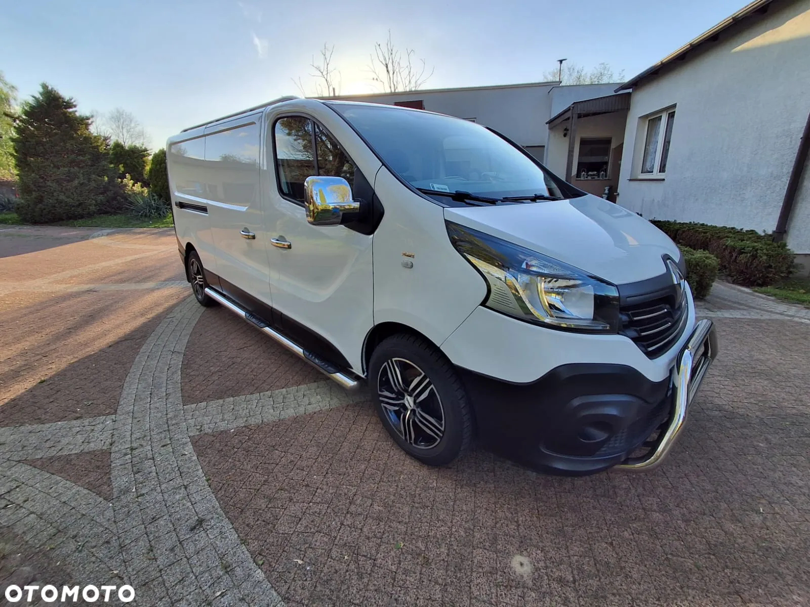 Renault Trafic Long - 2