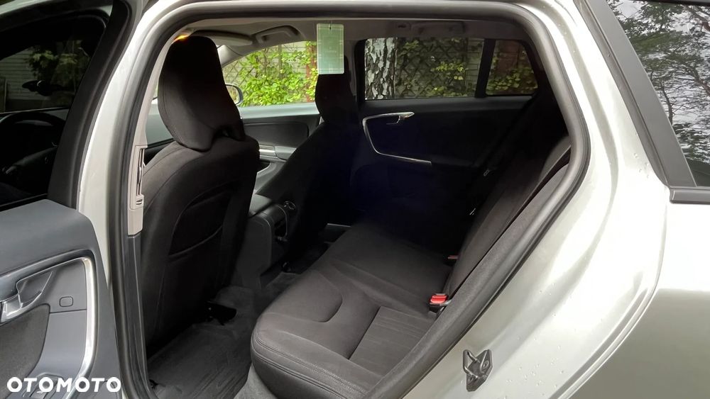 Volvo V60 2011 photo 3