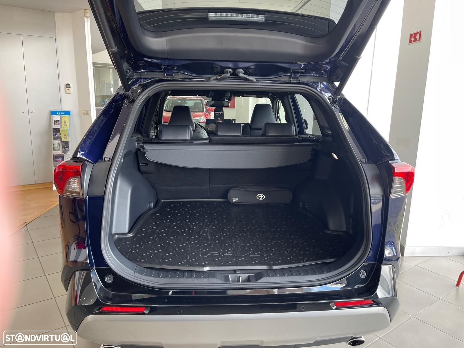 Toyota RAV4 - 27
