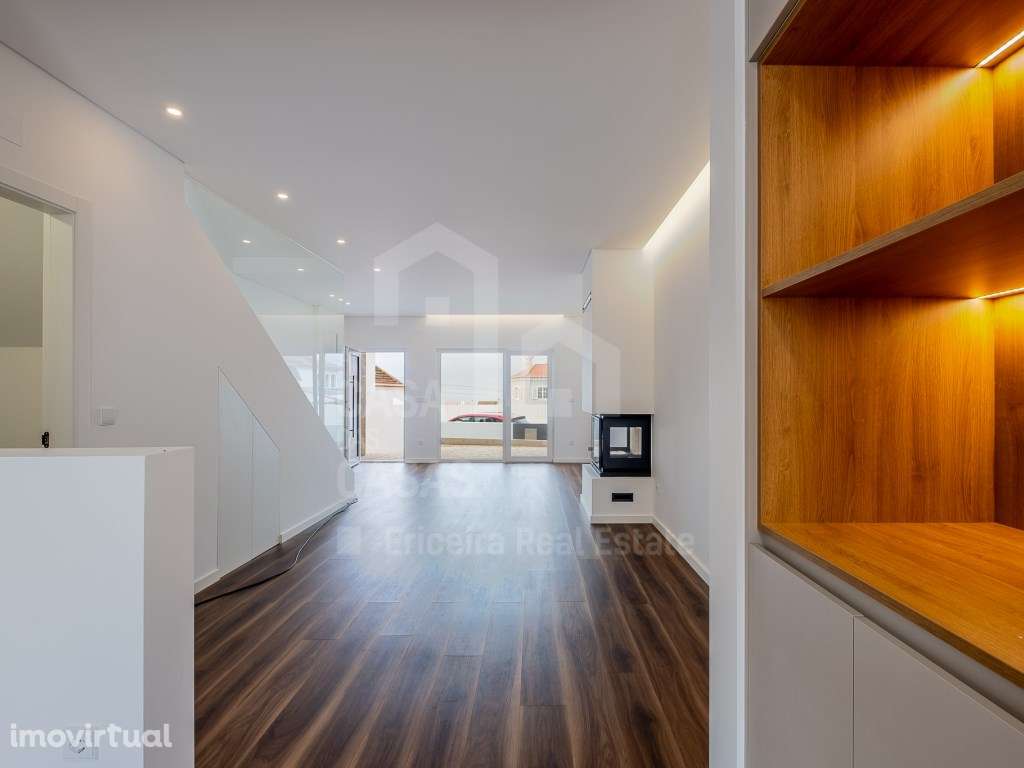 Vende Moradia T2 - Ericeira 6 km, A Casa das Casas - Grande imagem: 3/29