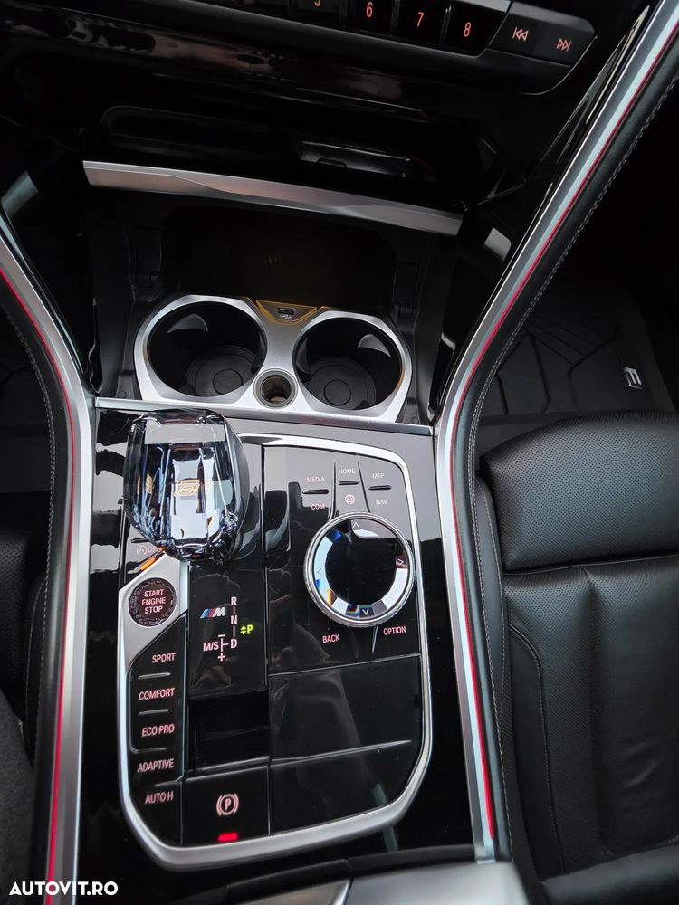 BMW M8 M850i xDrive - 12