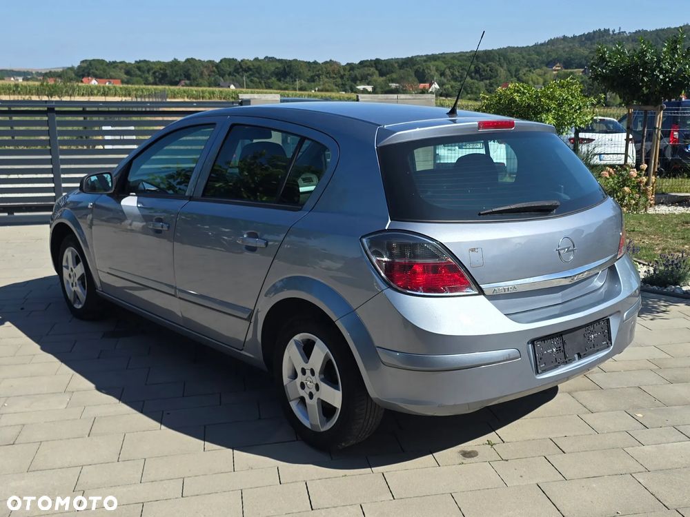 Opel Astra 1.4 Enjoy - 25