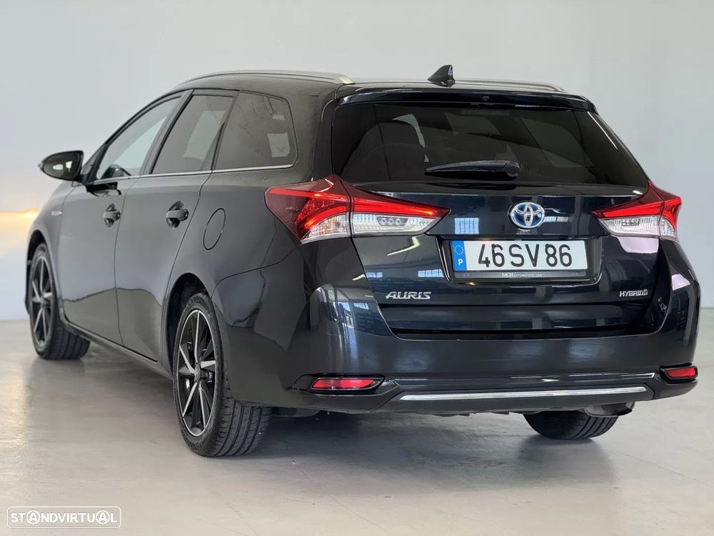 Toyota Auris Touring Sports 1.8 HSD Comfort +P.Techno+P.Sport - 15