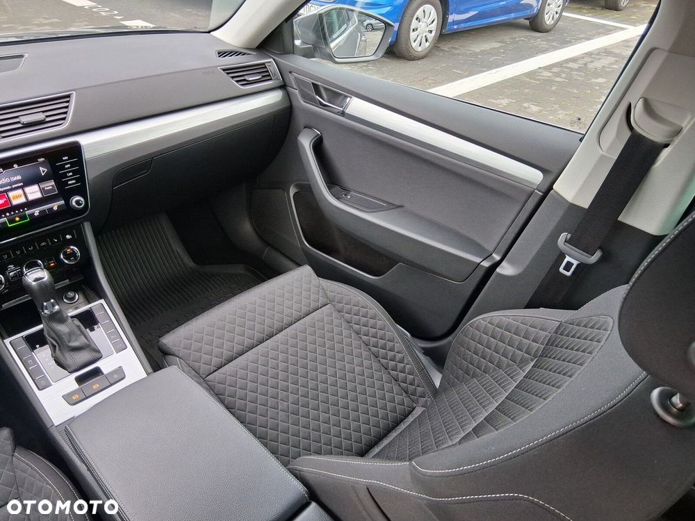 Skoda Superb 2.0 TDI SCR 4x4 Ambition DSG - 12