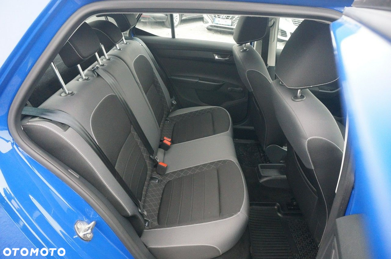 Skoda Fabia 1.0 TSI Ambition - 32