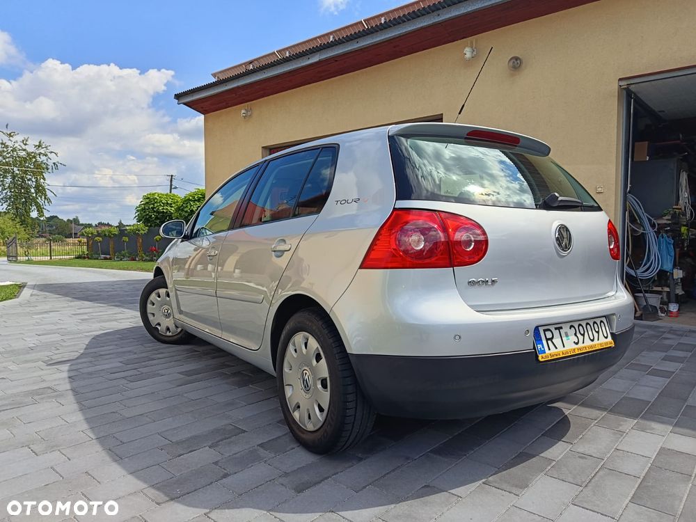 Volkswagen Golf 1.4 Style - 3
