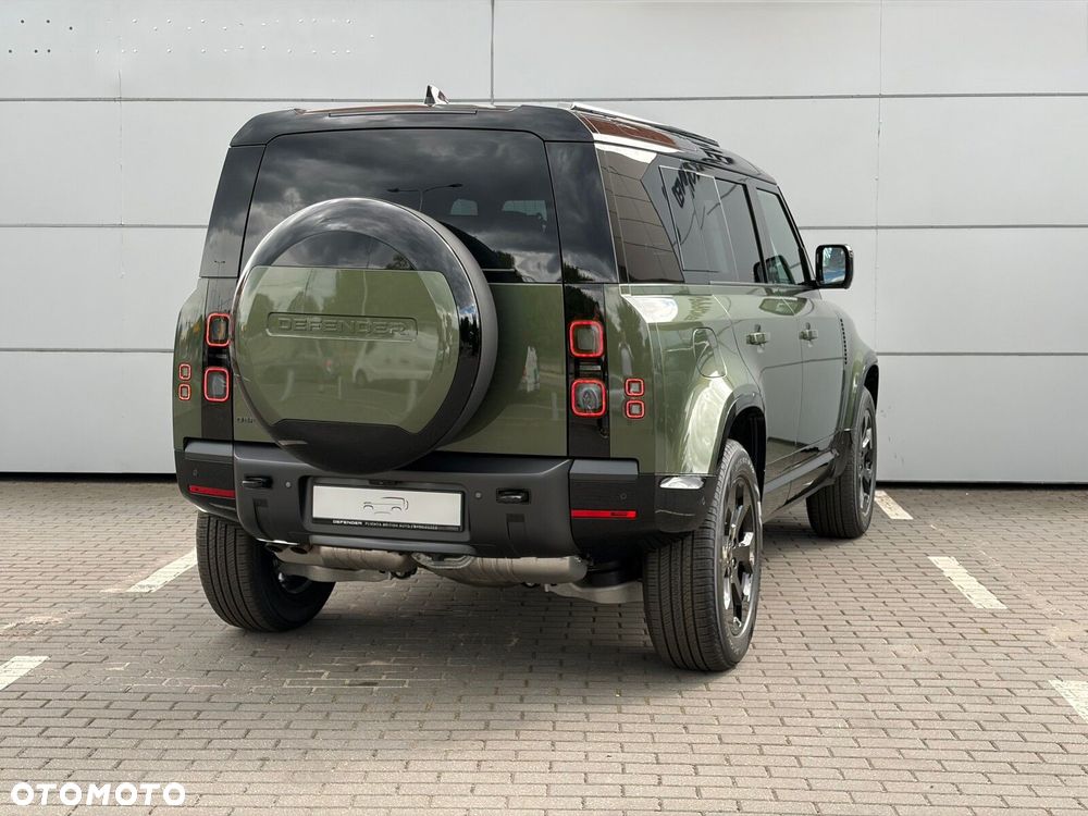 Land Rover Defender - 6
