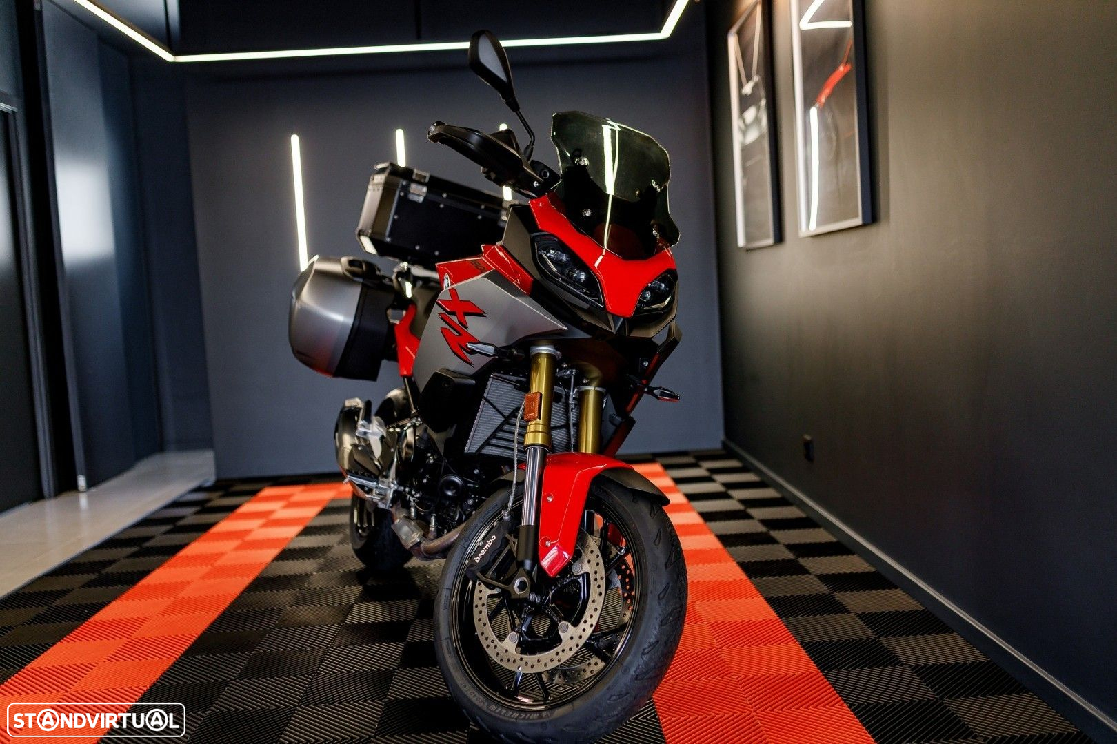 BMW F 900 XR 4R90 - 5