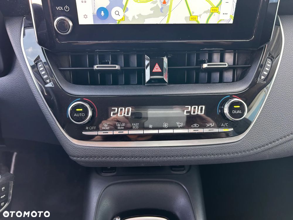 Toyota Corolla - 24