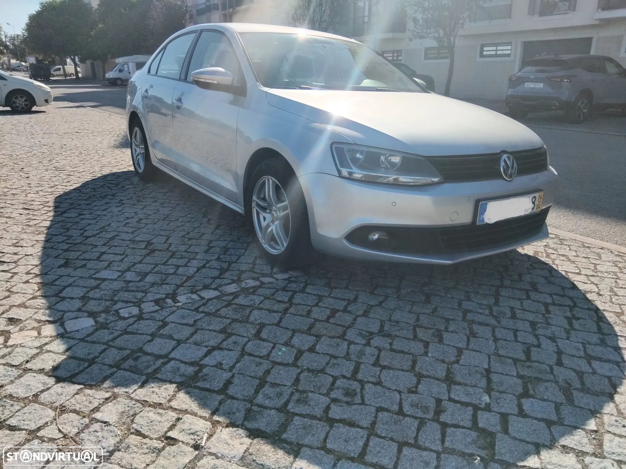 VW Jetta 1.6 TDi Confortline BM - 1