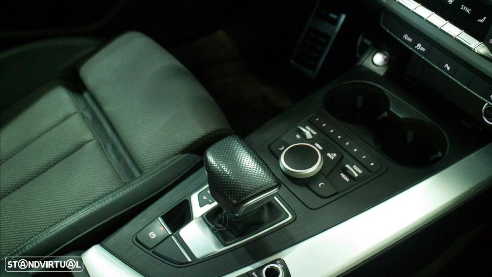 Audi A4 Avant 2.0 TDI S-line S tronic - 19